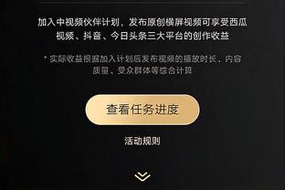 六台记者询问哈维未来，巴萨总监德科与副主席尤斯特未做回应